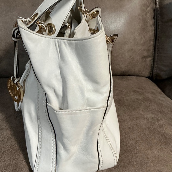 Michael Kors full leather handbag - Picture 3 of 4